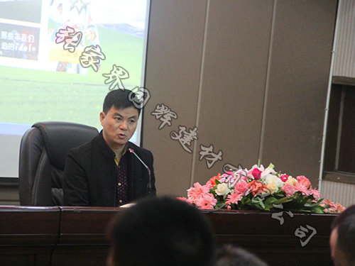 張家界國輝建材?？偨?jīng)理發(fā)言